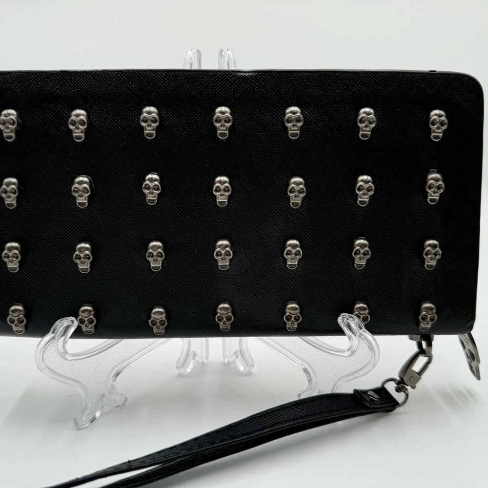 Thomas Wylde Black Skull-Studded Clutch Wristlet - Picture 2 of 4
